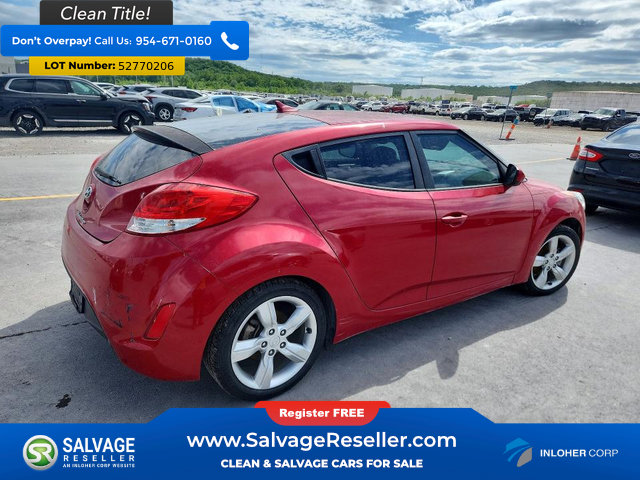 Used 2015 Hyundai Veloster FWD image 4