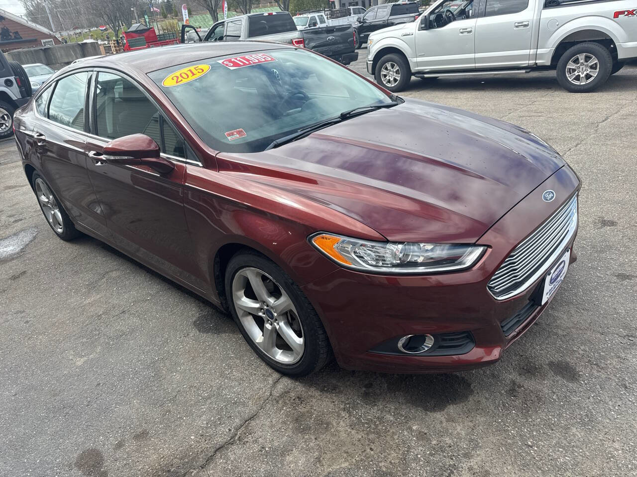 Used 2015 Ford Fusion SE w/ Equipment Group 201A image 23
