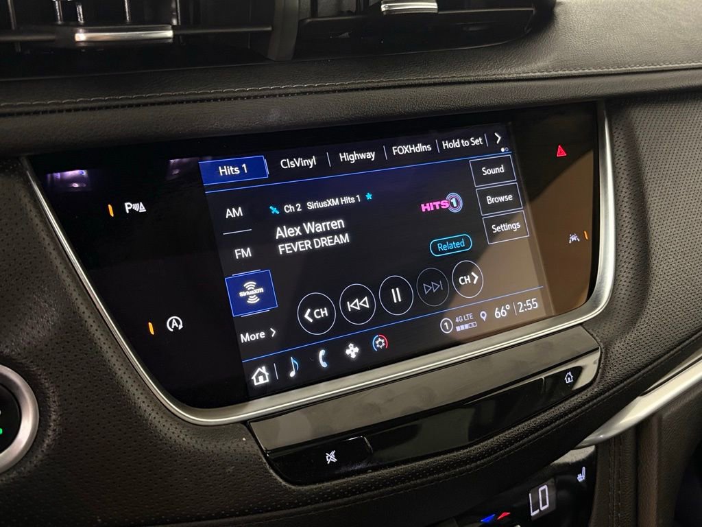 Used 2024 Cadillac XT6 Luxury image 31