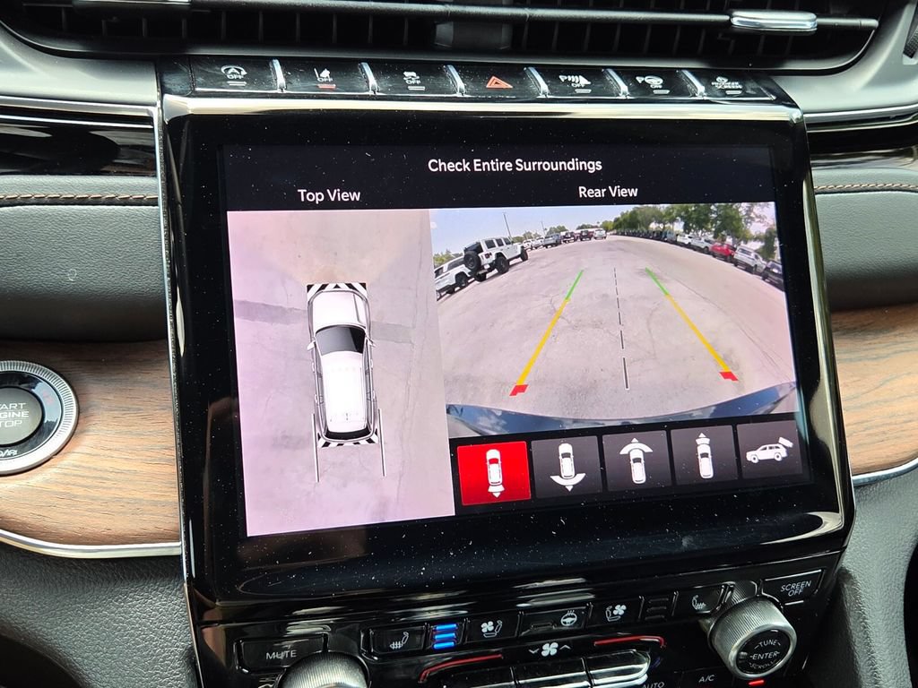Used 2023 Jeep Grand Cherokee Summit w/ Luxury Tech Group V AWD/4WD image 27