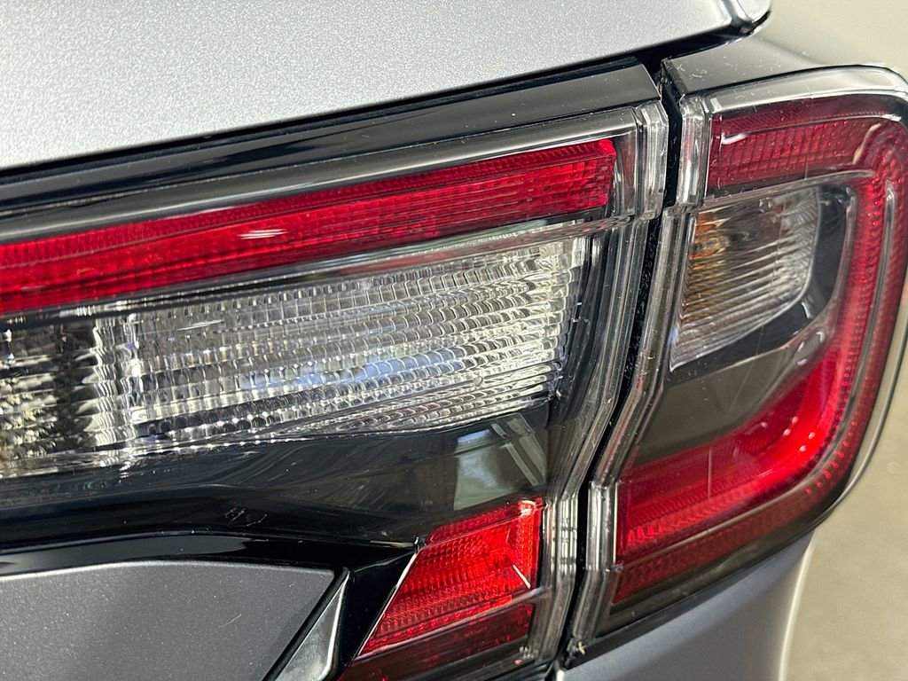 Used 2021 Subaru Outback Premium AWD/4WD image 31