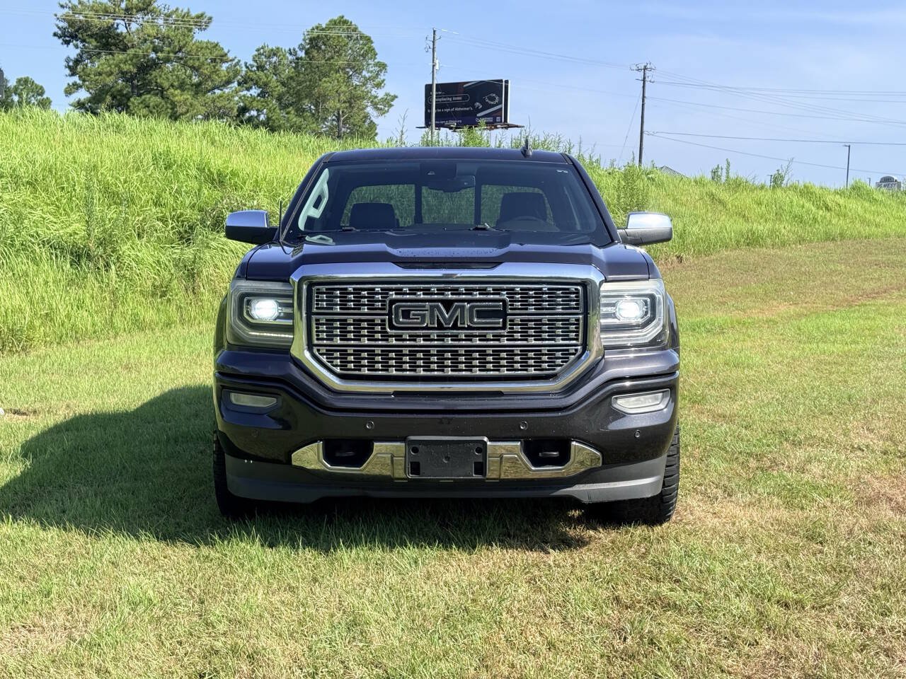 Used 2016 GMC Sierra 1500 Denali w/ Enhanced Driver Alert Package RWD image 8