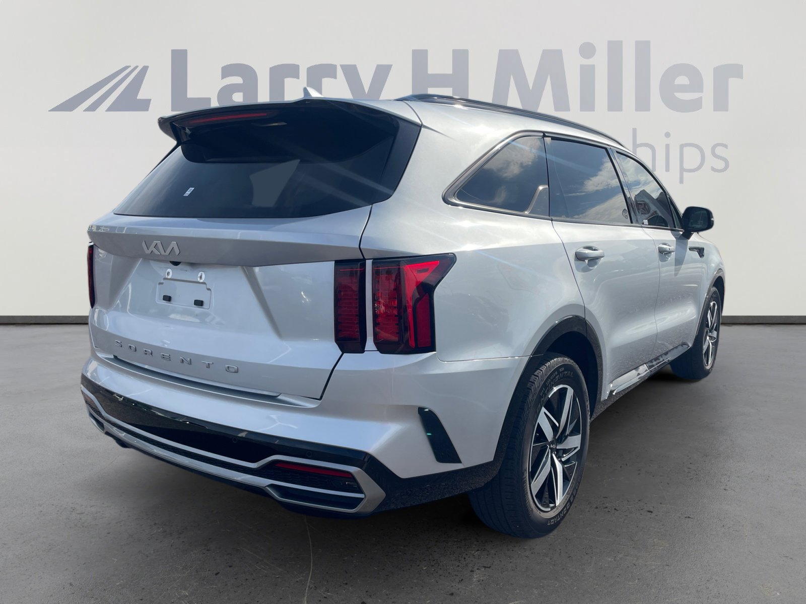 Used 2022 Kia Sorento S w/ Panoramic Sunroof Package image 5