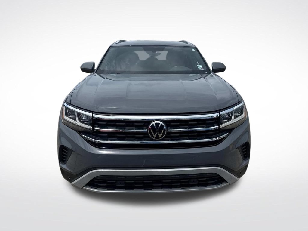 Used 2021 Volkswagen Atlas Cross Sport SE AWD/4WD image 2