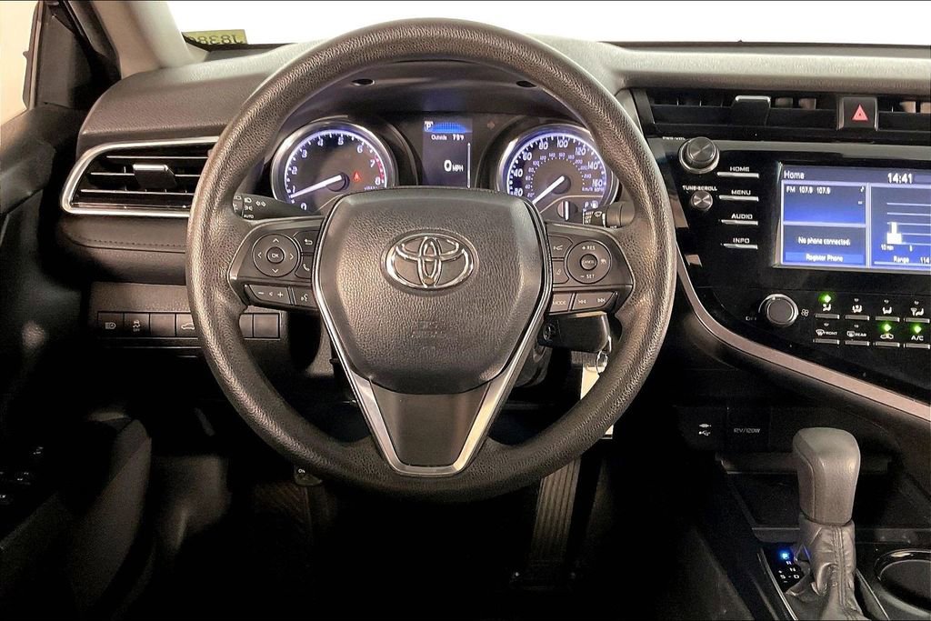 Used 2018 Toyota Camry LE FWD image 4