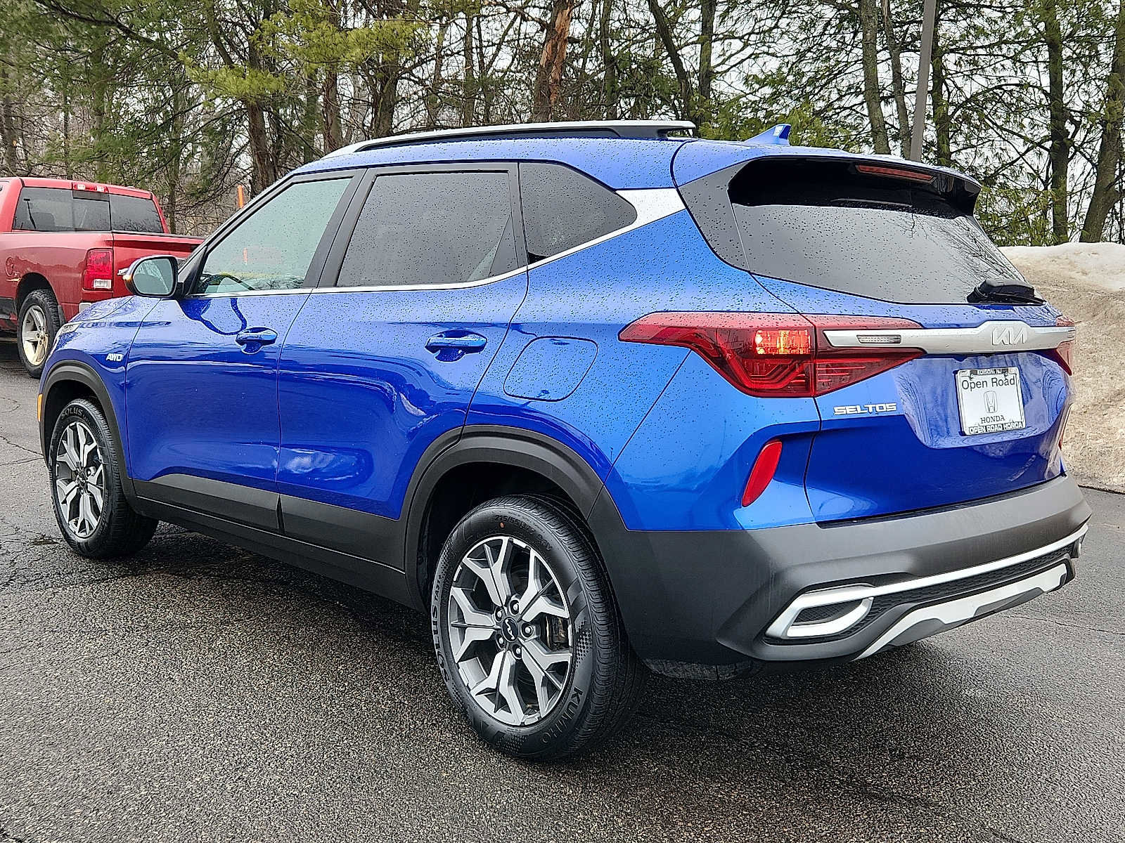 Used 2023 Kia Seltos EX AWD/4WD image 4