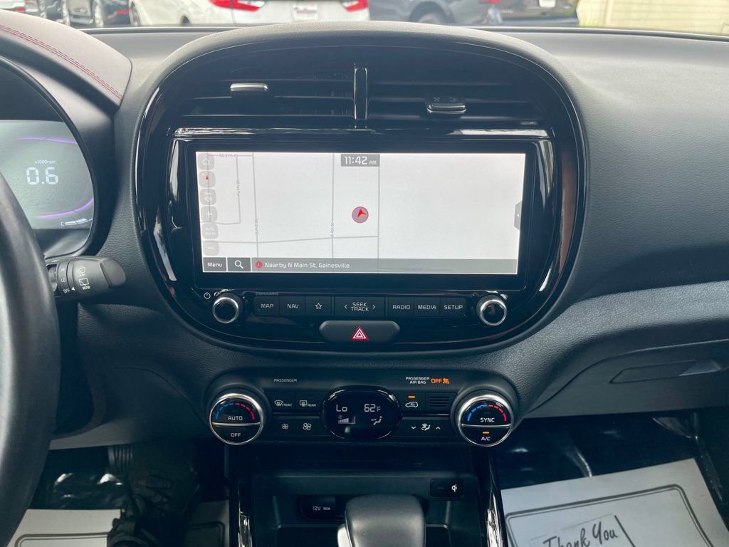 Used 2025 Kia Soul GT-Line image 16