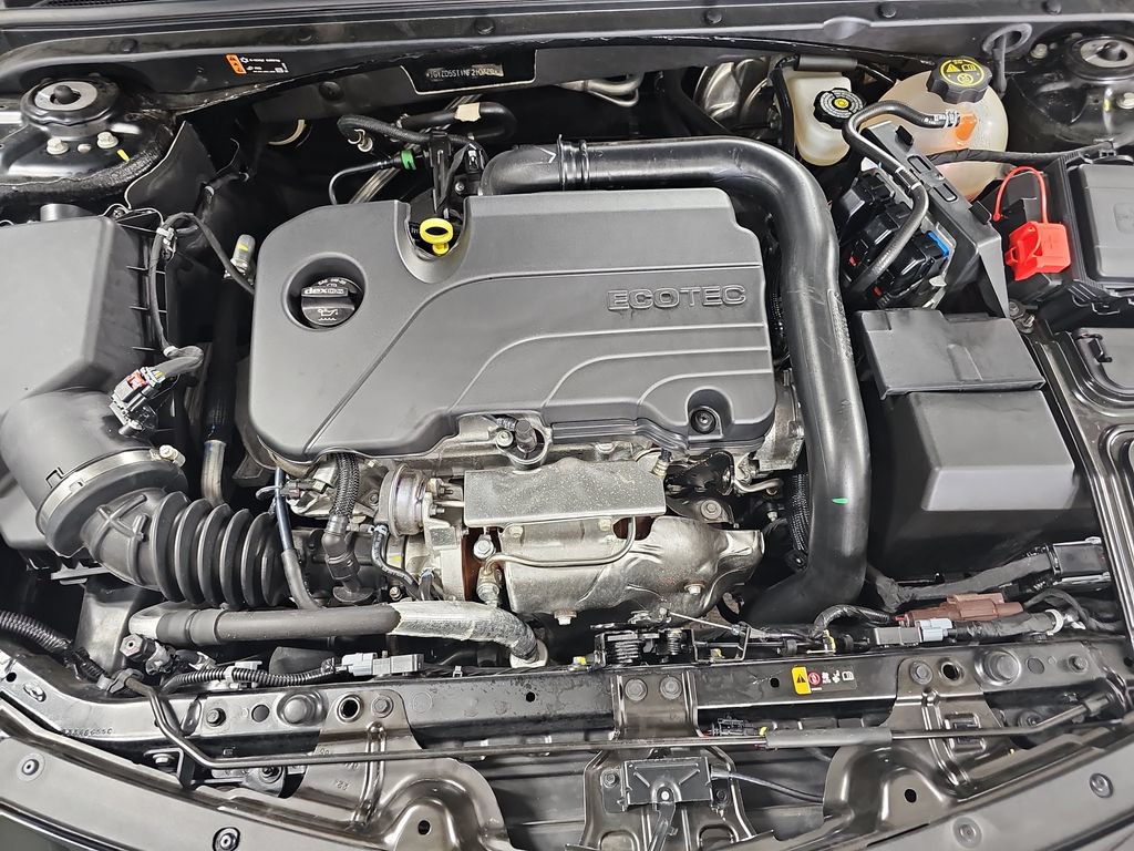 Certified 2022 Chevrolet Malibu LT FWD image 35