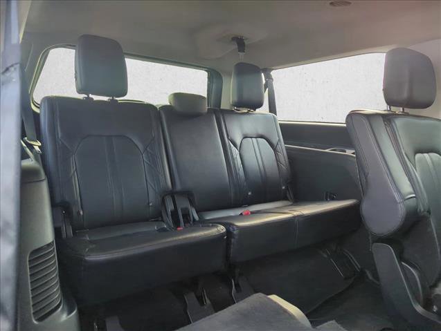Used 2018 Ford Expedition Max Platinum AWD/4WD image 26
