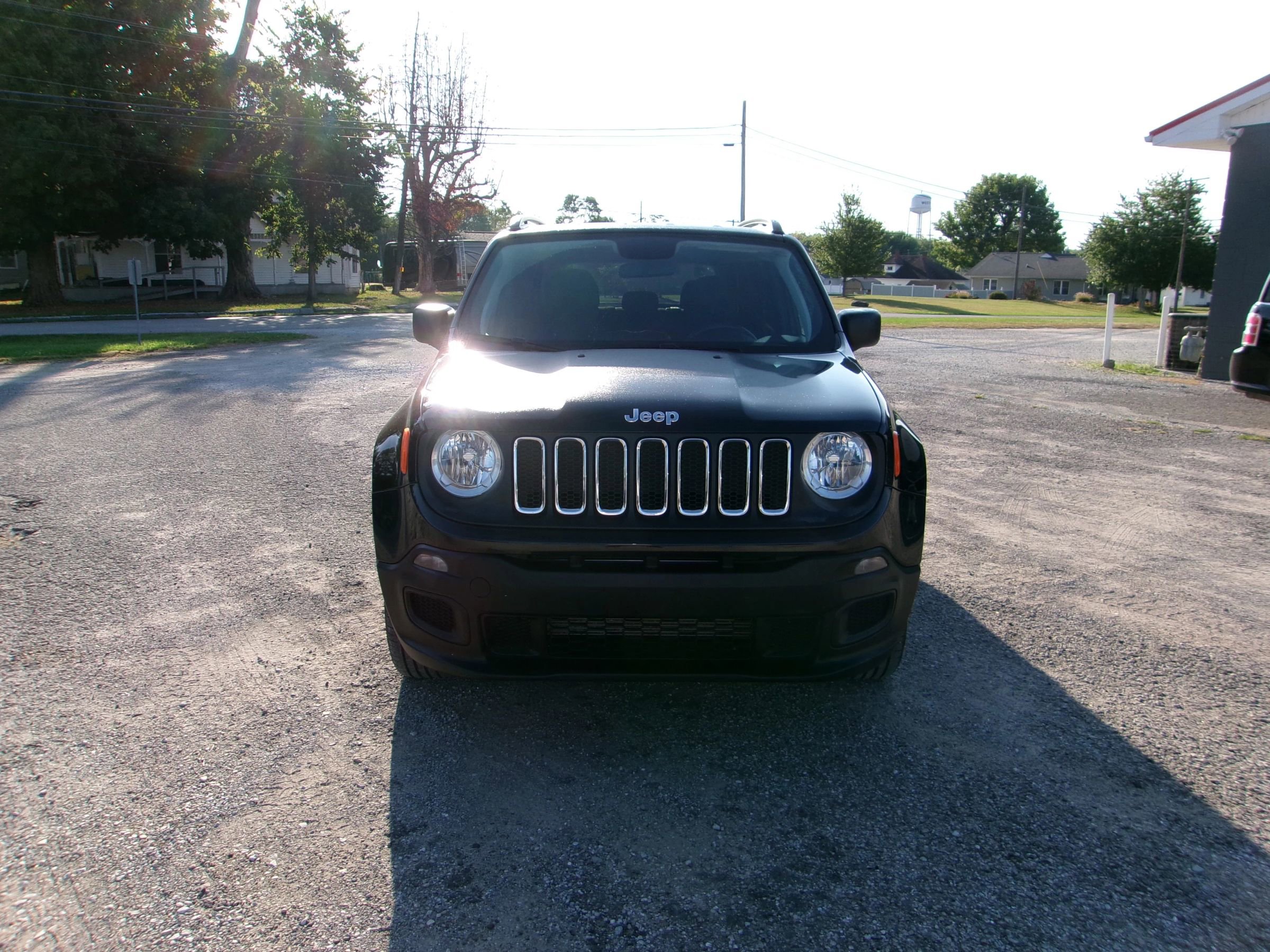 Used 2018 Jeep Renegade Sport image 5