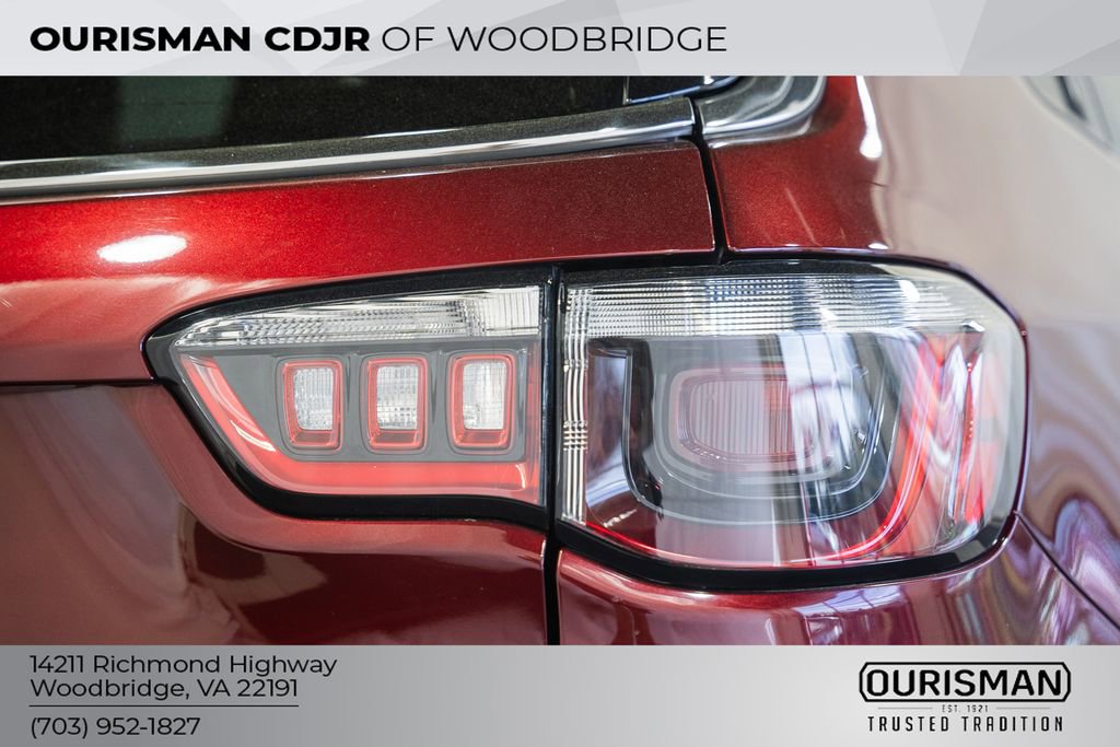 Used 2022 Jeep Compass Limited image 7