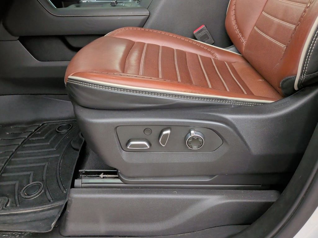 Used 2024 GMC Sierra 2500 Denali Ultimate image 14