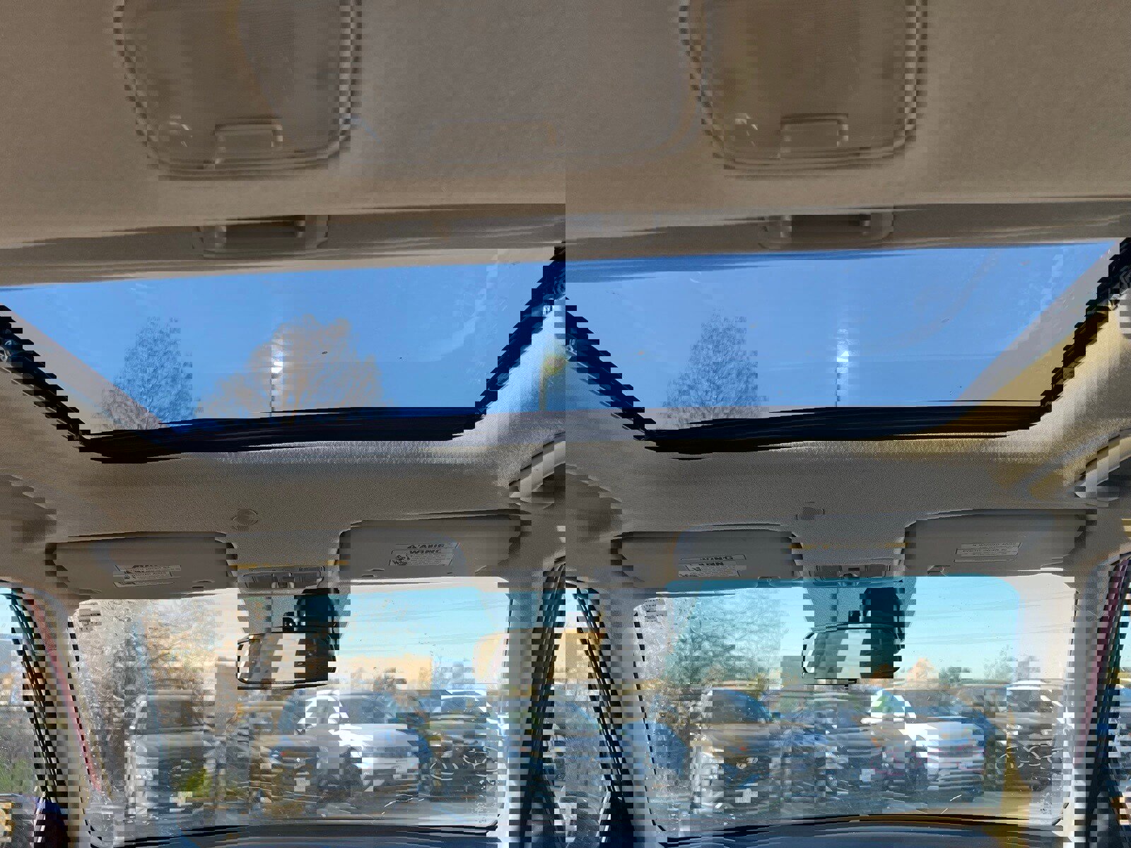 Certified 2025 Hyundai Venue SEL image 21