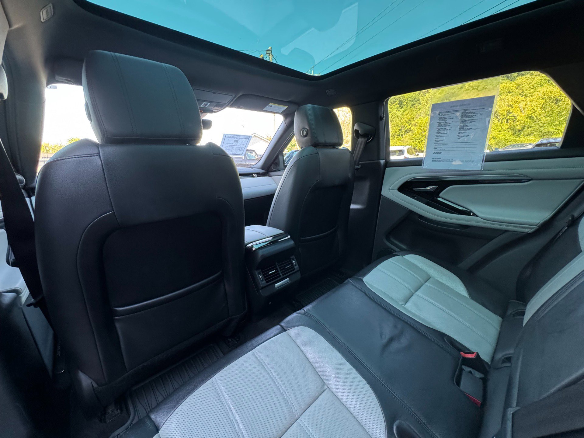 Used 2020 Land Rover Range Rover Evoque R-Dynamic SE image 52