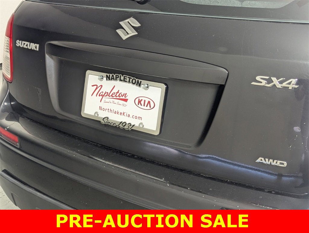 Used 2011 Suzuki SX4 AWD Hatchback image 8