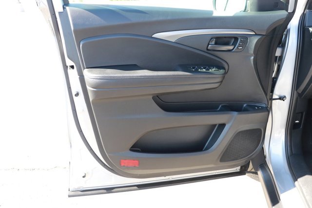 Used 2024 Honda Passport EX-L image 8