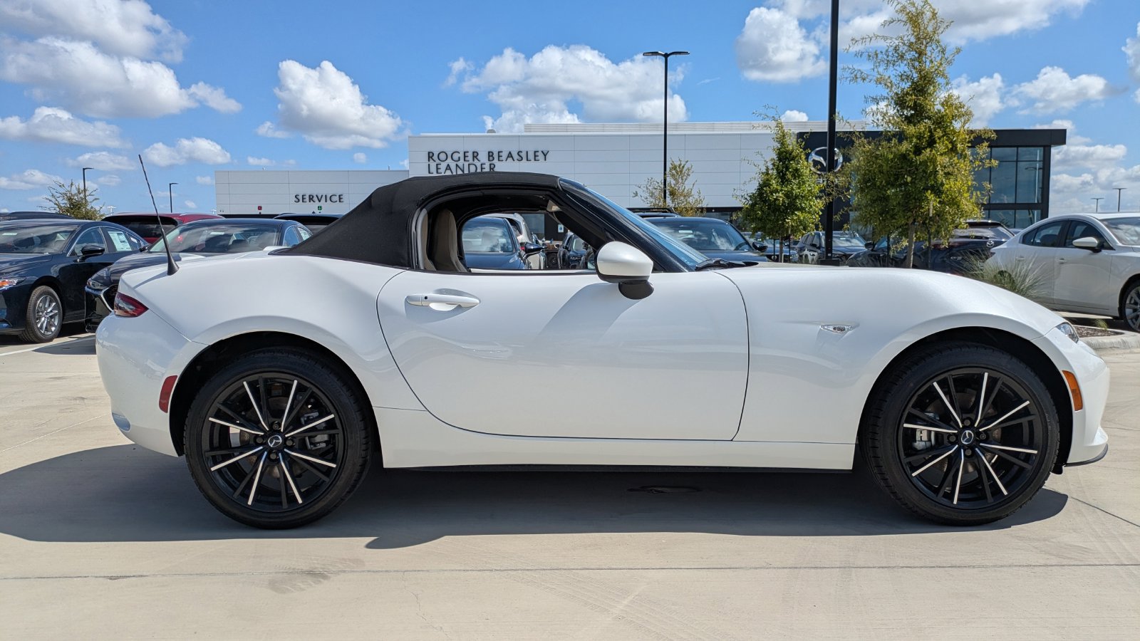 New 2026 MAZDA MX-5 Miata Grand Touring RWD image 9