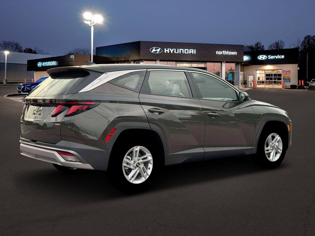 New 2026 Hyundai Tucson SE image 8