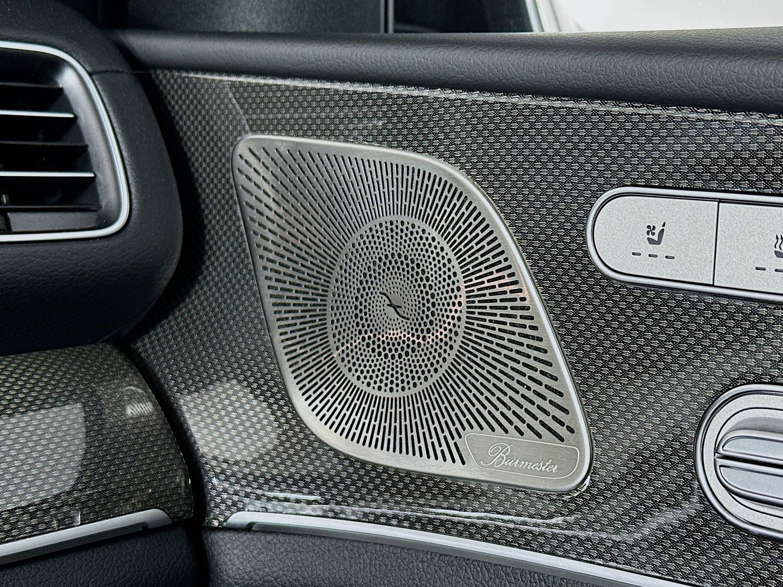 Used 2022 Mercedes-Benz GLS 450 4MATIC image 19