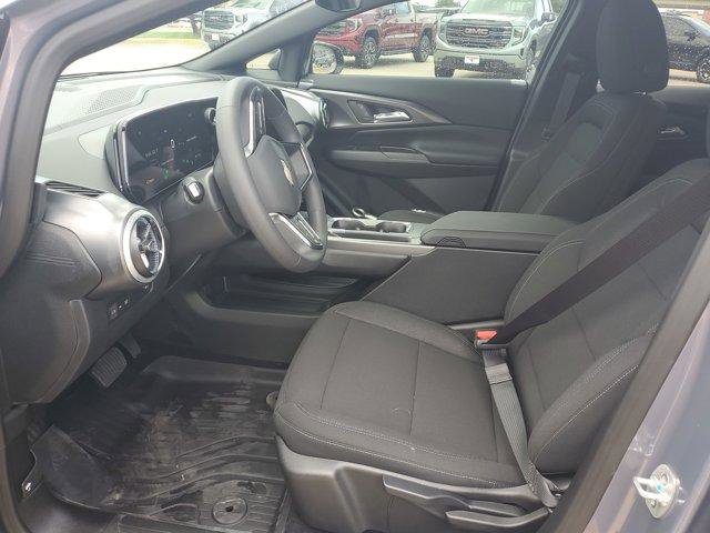 New 2026 Chevrolet Equinox EV LT image 17