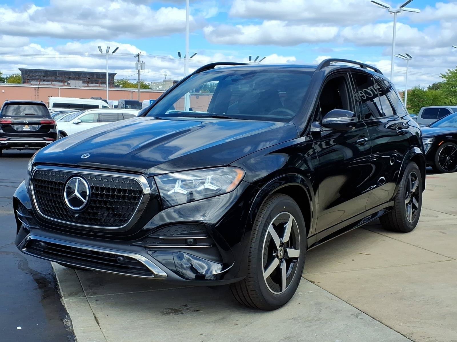 New 2026 Mercedes-Benz GLS 450 4MATIC image 3