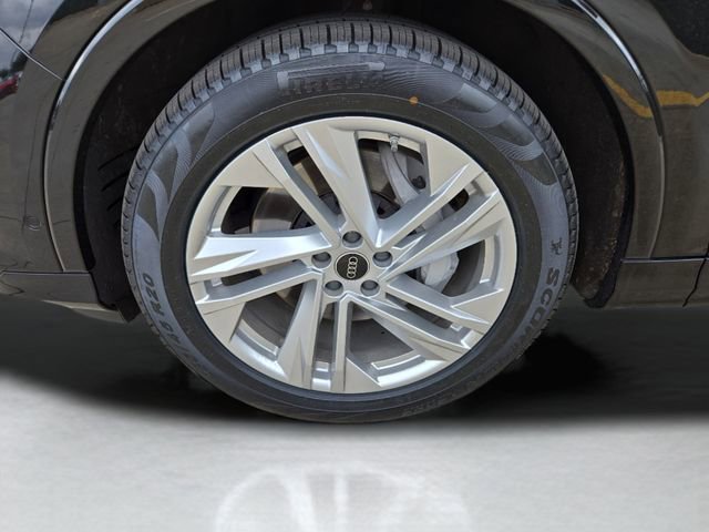 Used 2023 Audi Q7 3.0T Prestige w/ Prestige Package AWD/4WD image 29