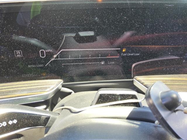 Used 2025 Cadillac Escalade ESV Luxury RWD image 17
