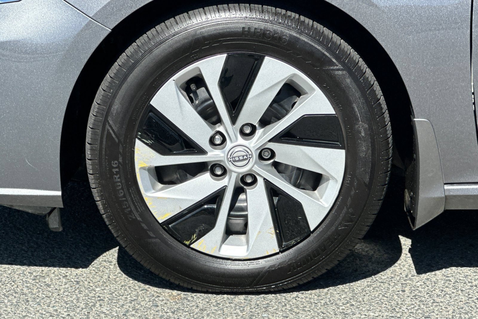 Used 2024 Nissan Altima 2.5 S FWD image 25