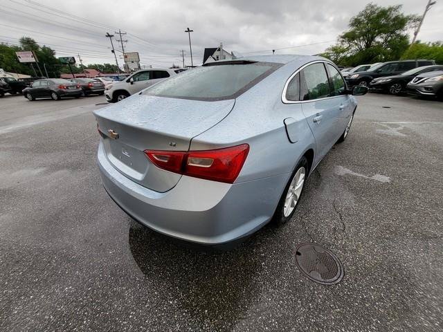 Used 2018 Chevrolet Malibu LT FWD image 7