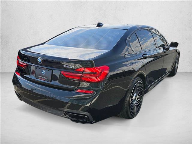 Used 2019 BMW 750i w/ M Sport Package RWD image 5