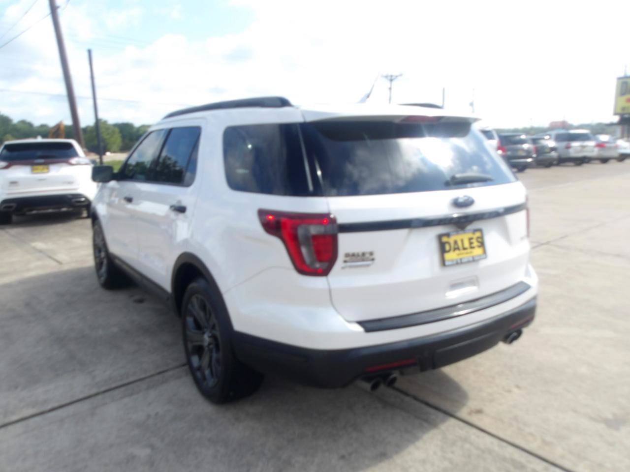 Used 2018 Ford Explorer Sport w/ Equipment Group 401A AWD/4WD image 14