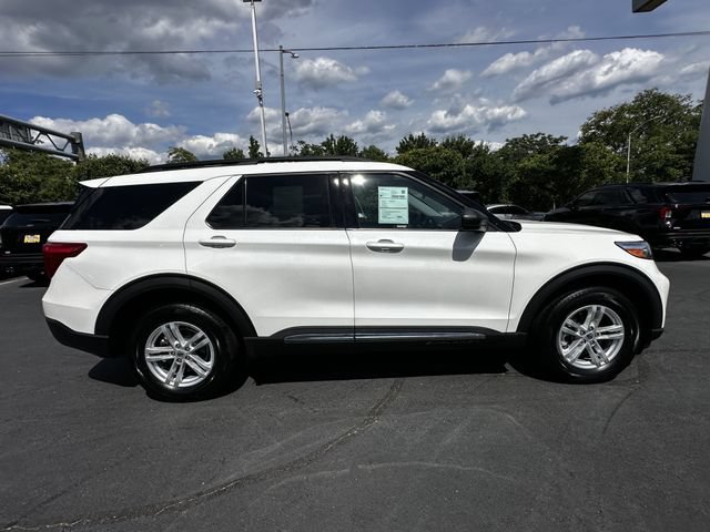 Certified 2024 Ford Explorer XLT AWD/4WD image 4