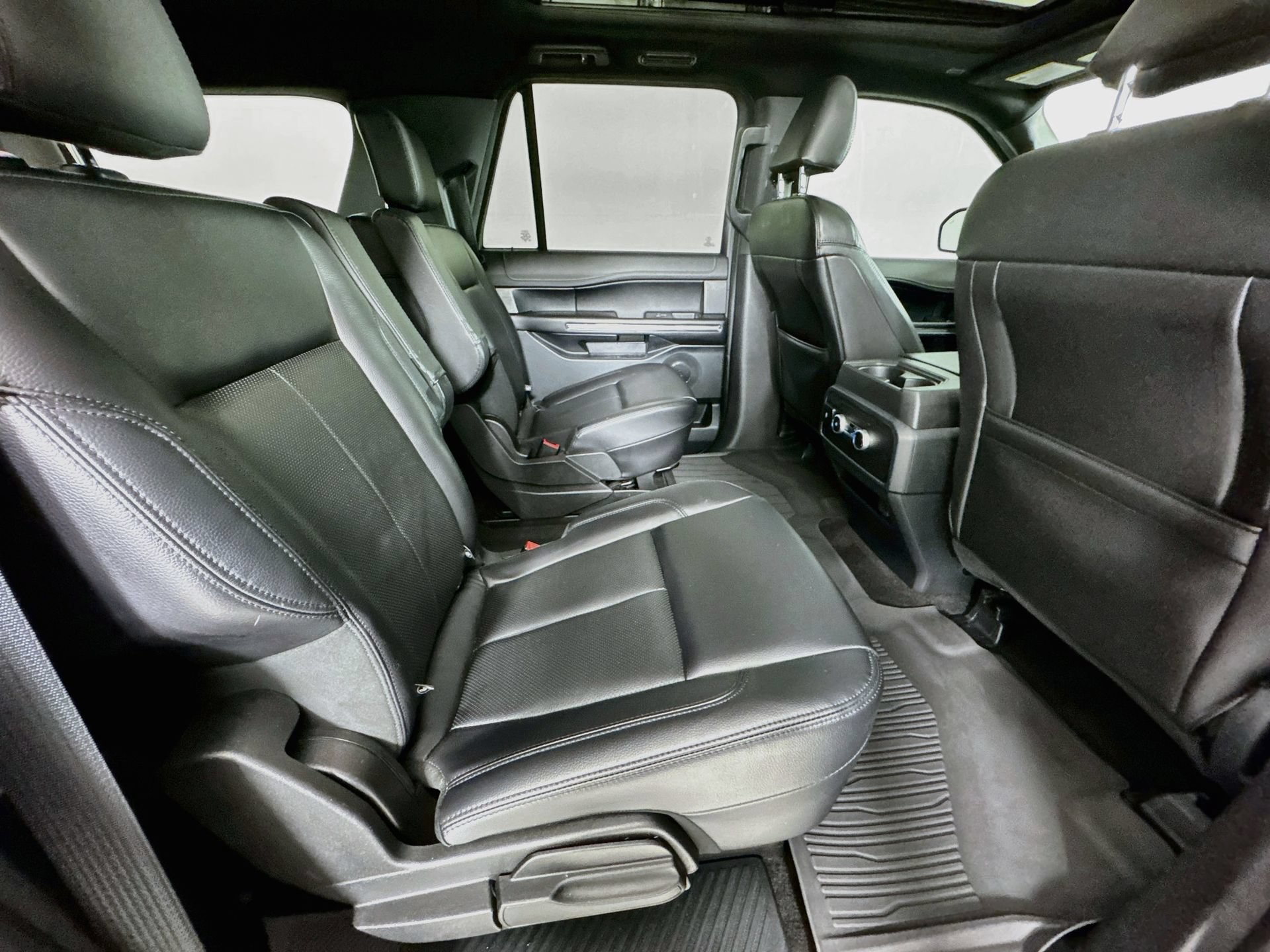Used 2021 Ford Expedition Max XLT RWD image 28