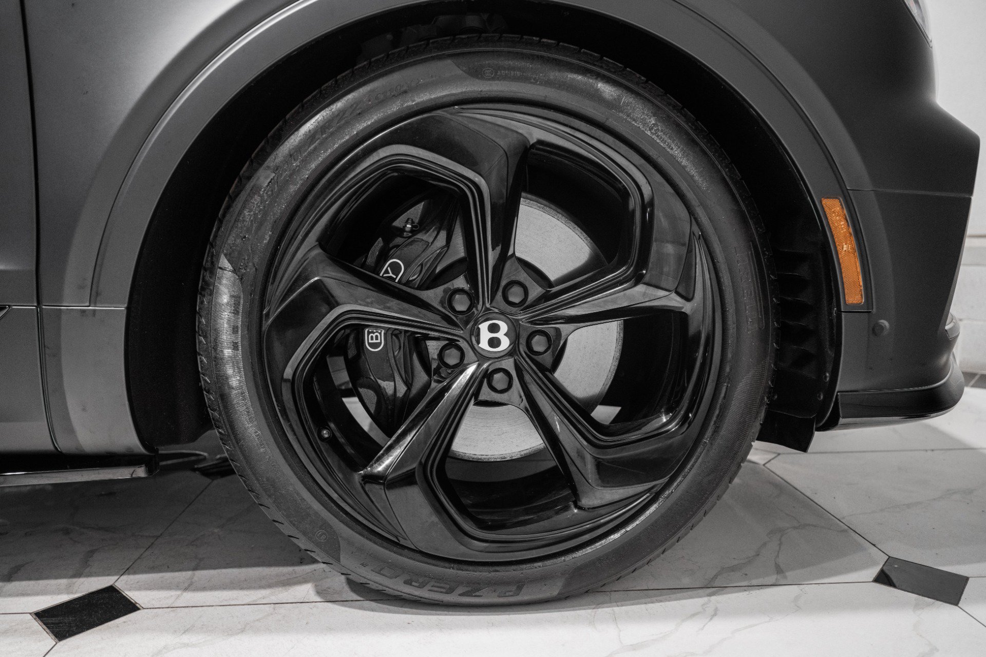 New 2024 Bentley Bentayga AWD/4WD image 16