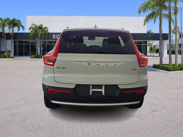 Certified 2023 Volvo XC40 B4 Plus w/ Protection Package Premier image 6