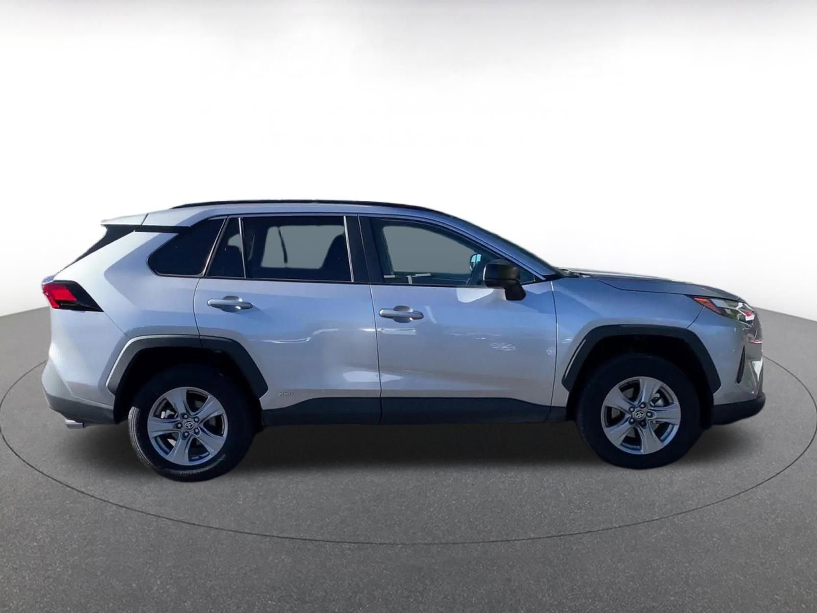 Used 2025 Toyota RAV4 LE image 16