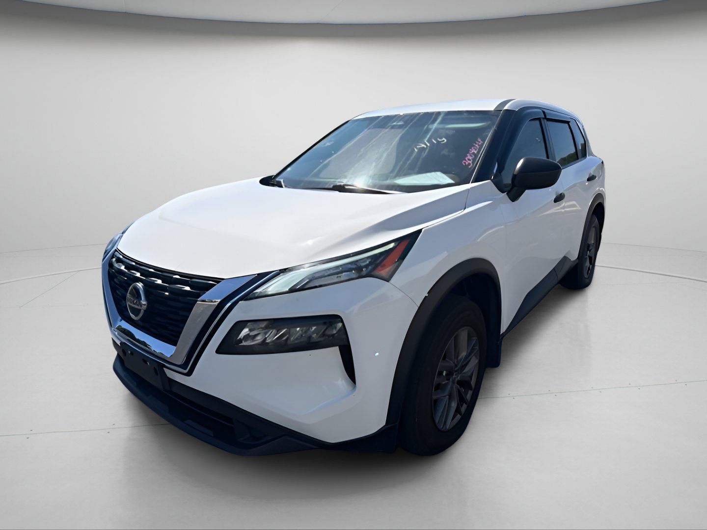 Used 2021 Nissan Rogue S AWD/4WD image 2