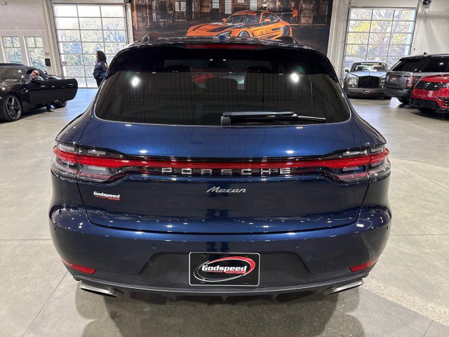 Used 2021 Porsche Macan w/ Premium Package image 6