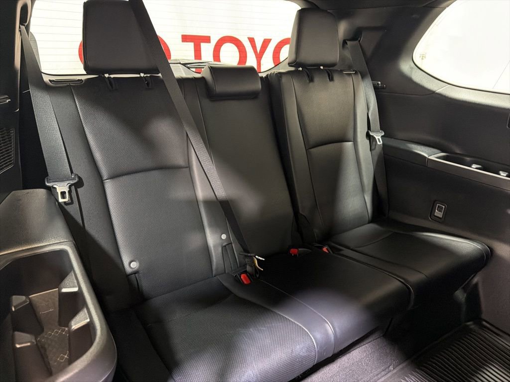 Used 2024 Toyota Grand Highlander AWD Hybrid image 15