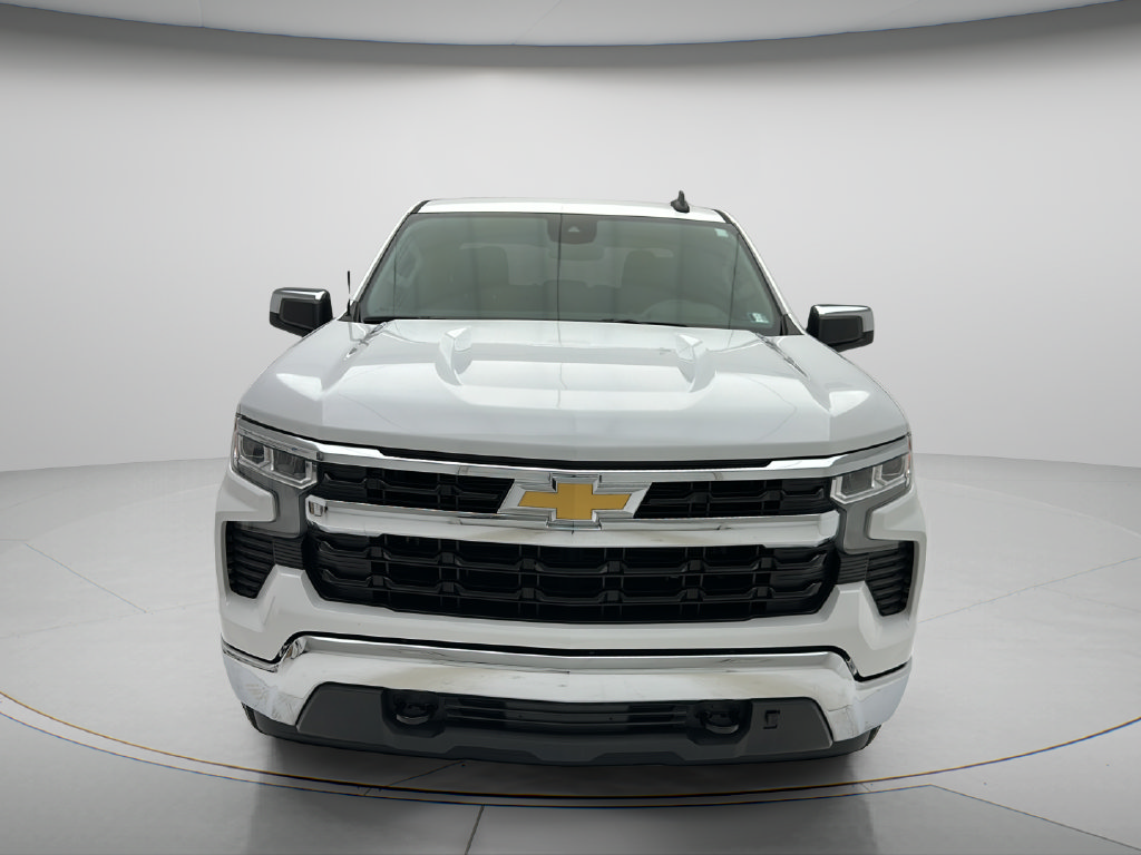 Used 2023 Chevrolet Silverado 1500 LT AWD/4WD image 2