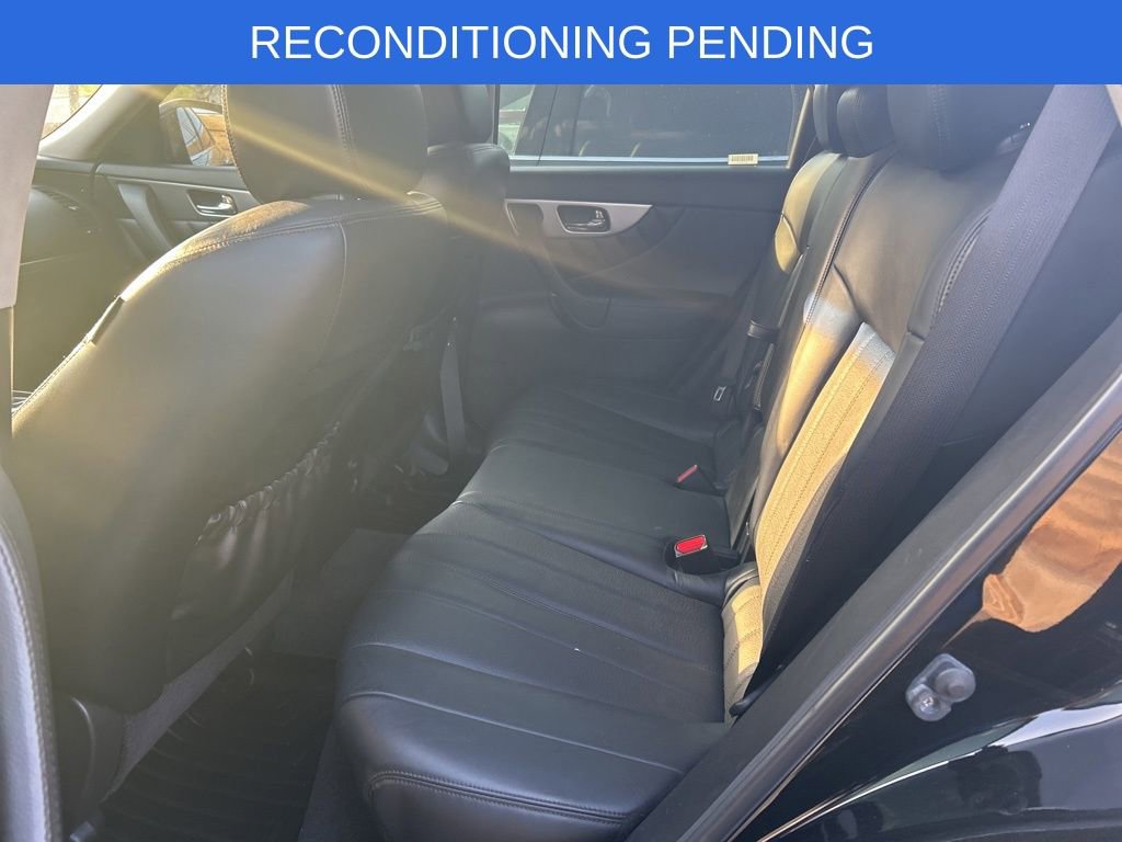 Used 2016 INFINITI QX70 AWD w/ Premium Package image 8