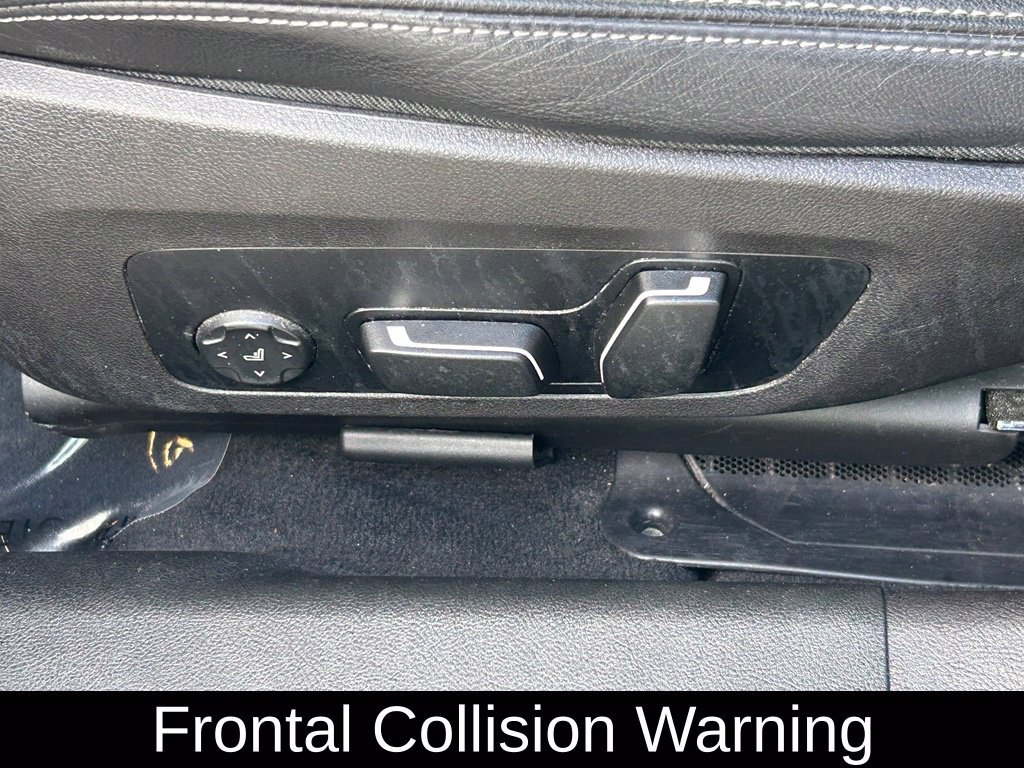 Used 2025 BMW 330i Sedan RWD image 16