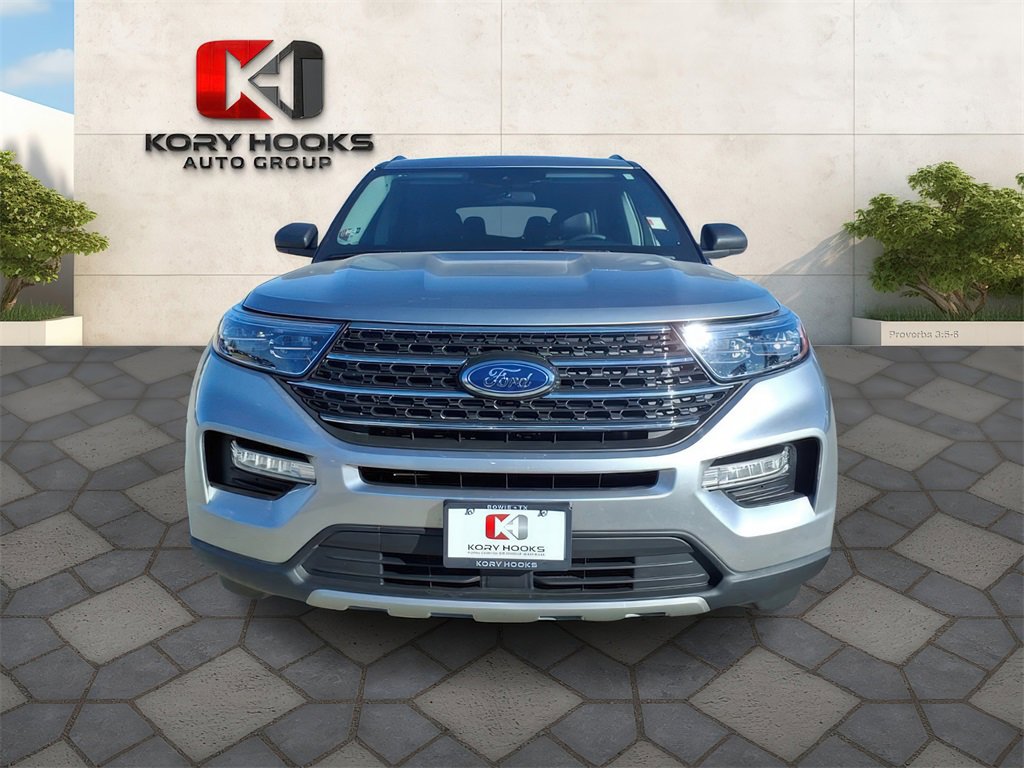 Used 2024 Ford Explorer XLT w/ Equipment Group 202A image 6
