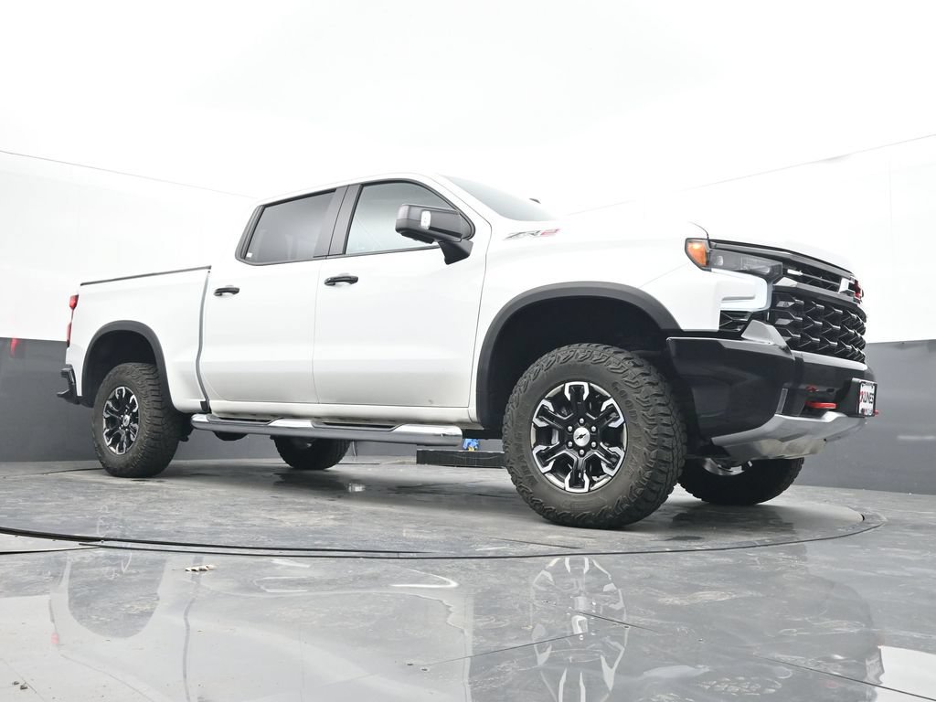 Used 2024 Chevrolet Silverado 1500 ZR2 w/ Technology Package AWD/4WD image 23
