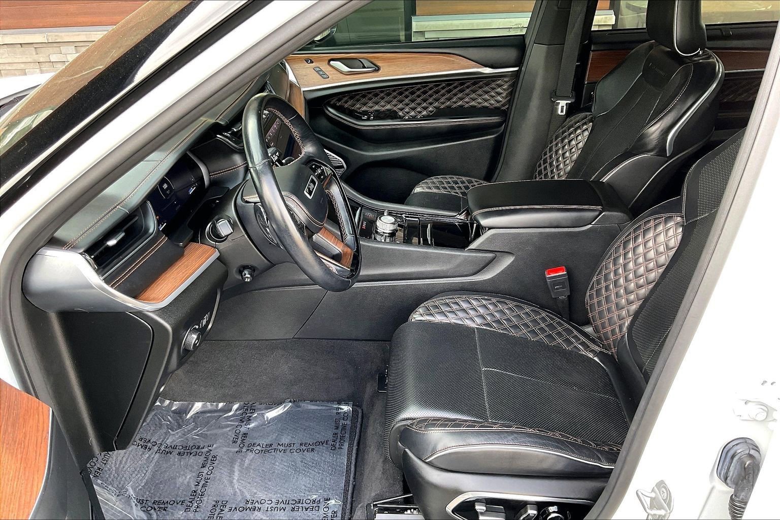 Used 2021 Jeep Grand Cherokee L Summit w/ Advanced Protech Group IV image 16