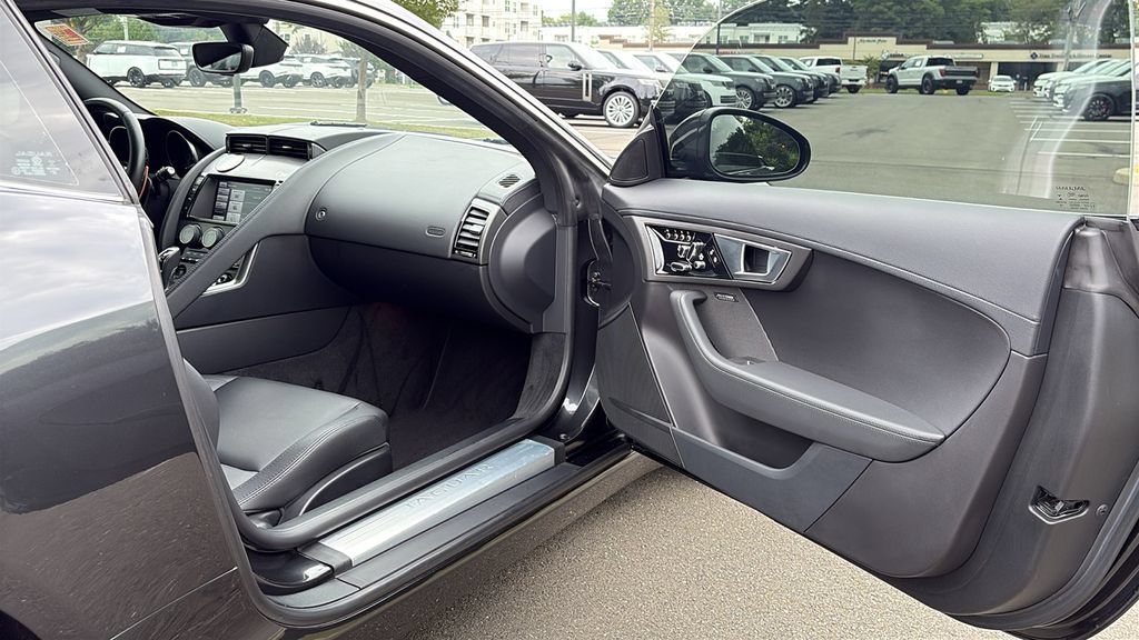 Used 2015 Jaguar F-TYPE S RWD image 20
