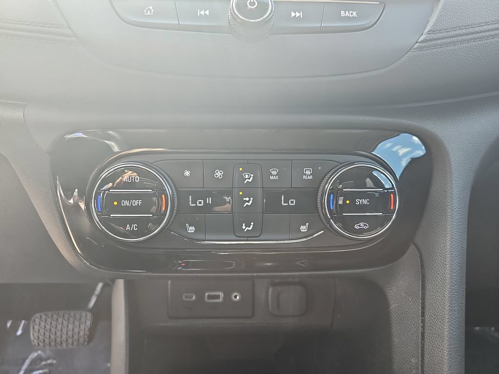 Certified 2023 Buick Encore GX Select AWD/4WD image 26