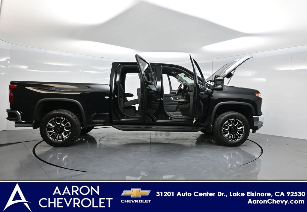 New 2026 Chevrolet Silverado 2500 LT w/ All Star Edition AWD/4WD image 3