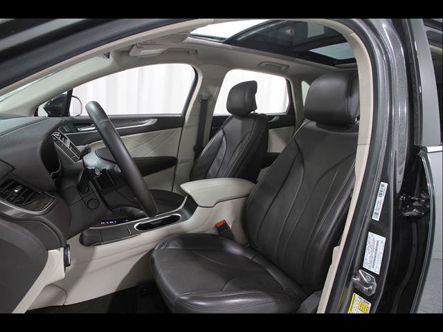 Used 2019 Lincoln MKC Reserve AWD/4WD image 6