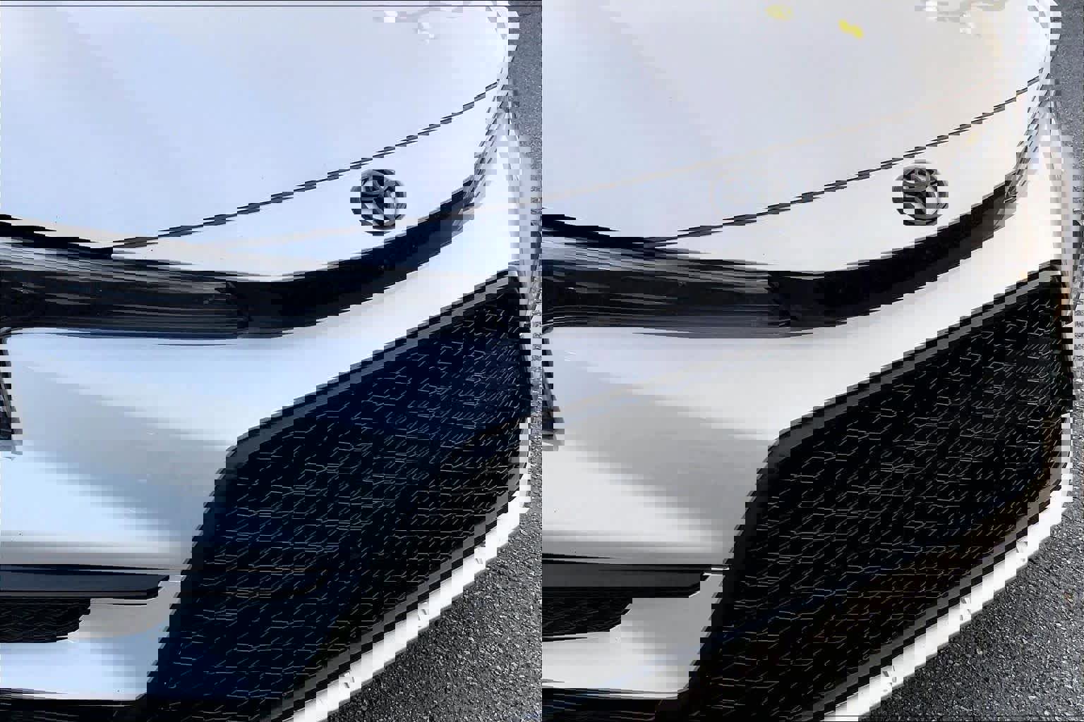 Used 2024 Toyota Corolla XSE FWD image 29